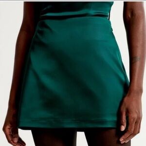 Abercrombie Green Scarlett Satin Mini Skort